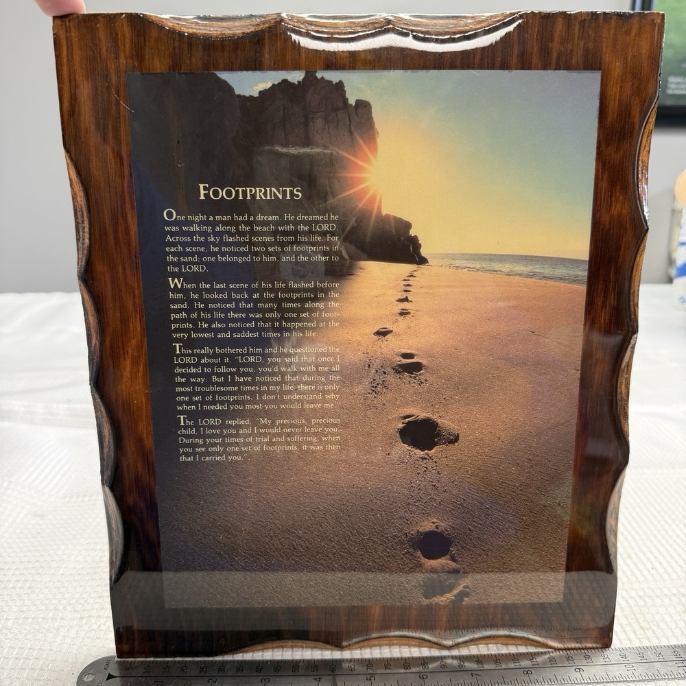 Vintage Footprints Sand Wood‎ Lacquer Plaque Beach Sunrise Scalloped Religious